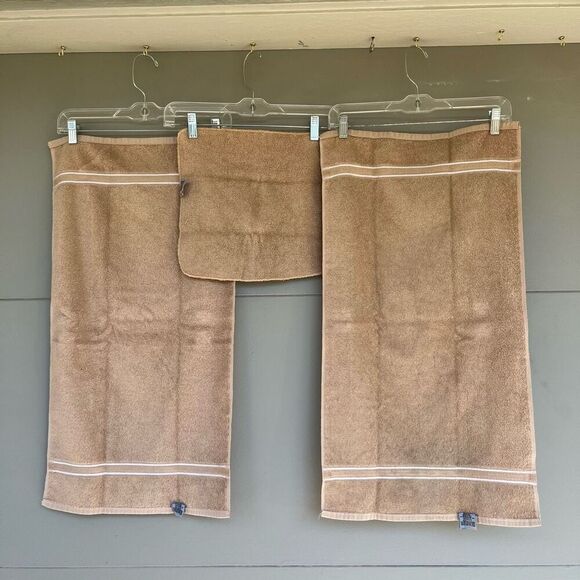 Vintage Utica Duck Print Cotton (3PC) Towel Set – Made in USA - Picture 2 of 8